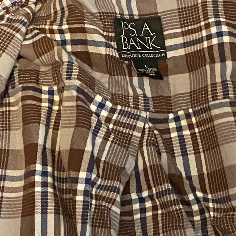 JOS. A. BANK. Men’s Long Sleeve Shirt!
